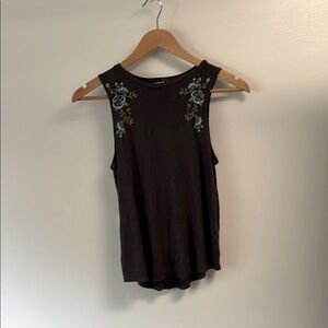 Embroidered Sleeveless Top - charcoal grey sz xs blue floral